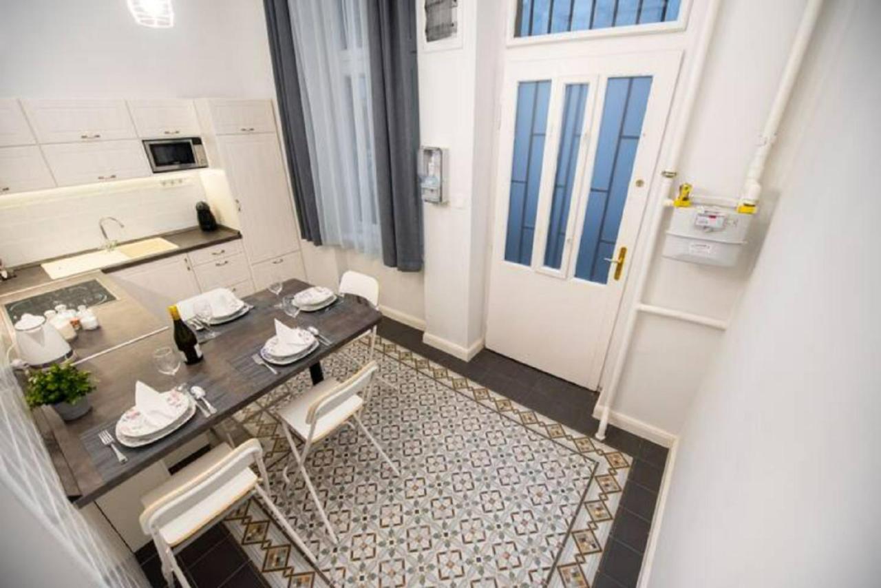 Central Luxury Apartment With Ac Budapeszt Zewnętrze zdjęcie